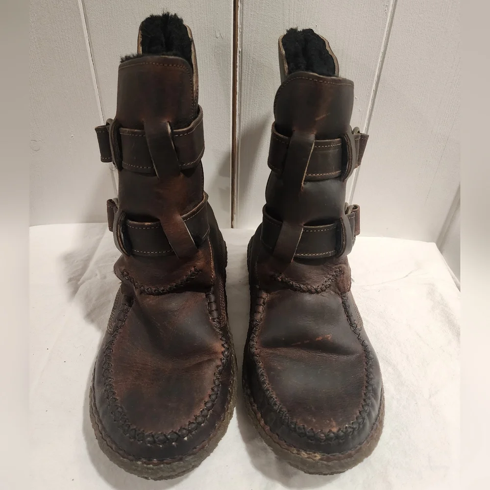 Twinstrap Ring Boots 10 - Picture 2 of 6